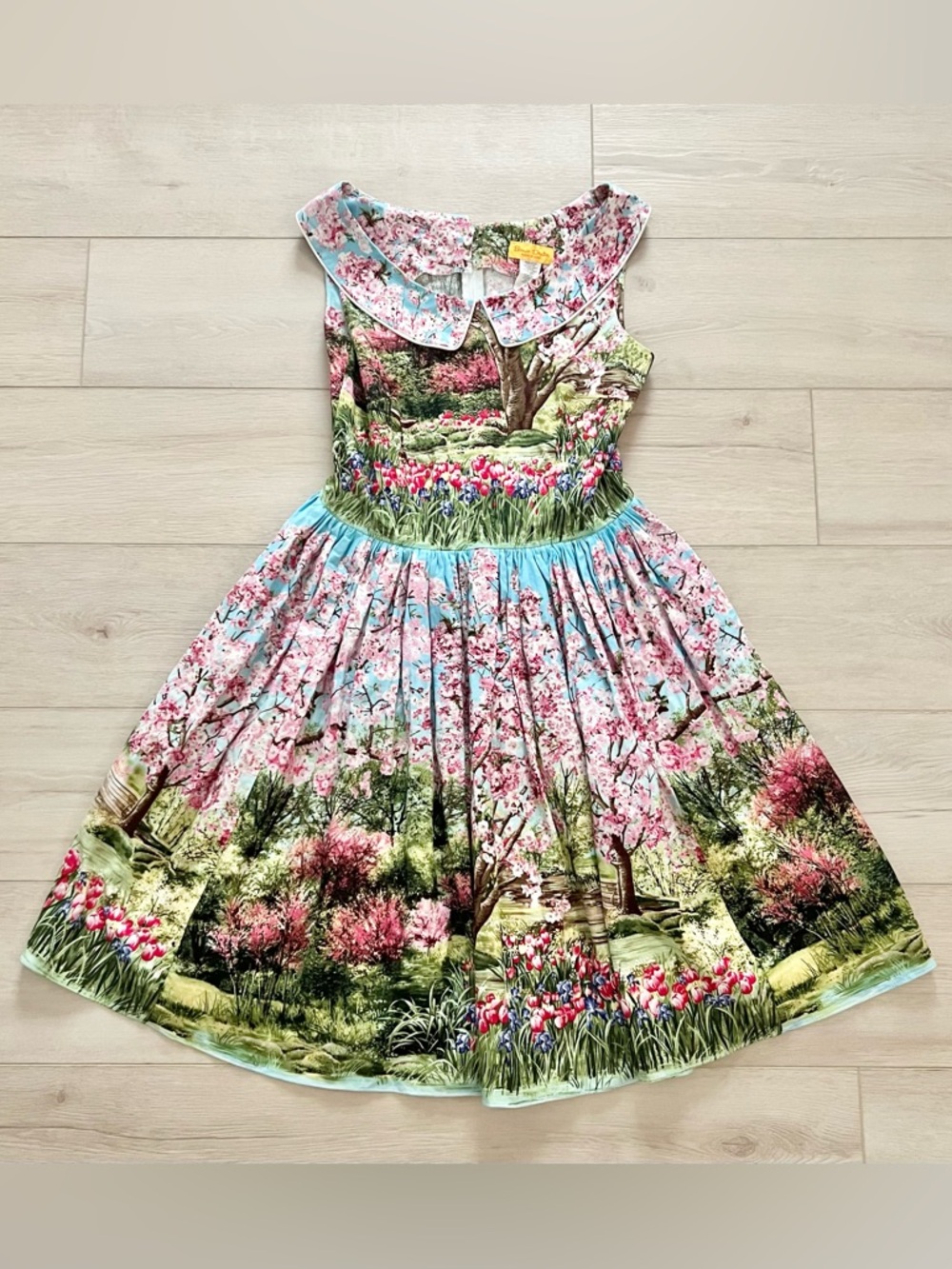 Bernie Dexter Cherry Tree Lane Maggie Dress Floral Garden Print Peter Pan Collar